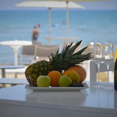 Island Boutique 3*
