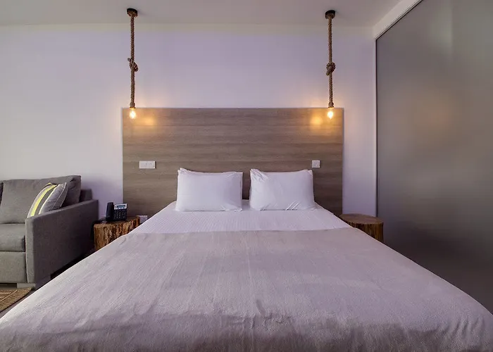 Island Boutique Hotell 3*