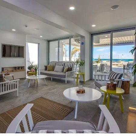 Island Boutique 라르나카