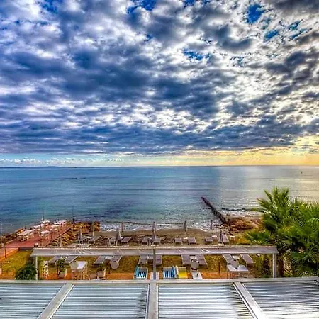 Island Boutique Hotel