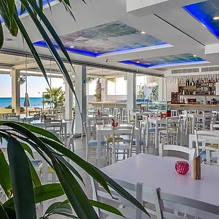 Island Boutique Hotel Larnaca