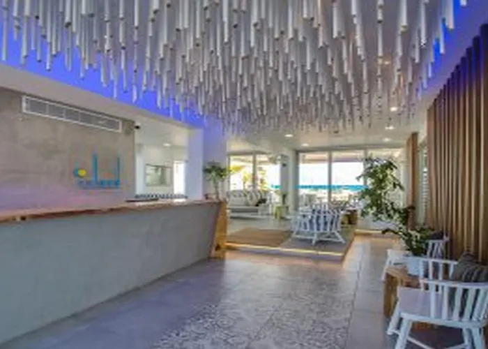 Island Boutique Отель