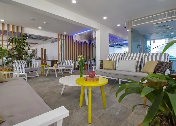 Отель Island Boutique Ларнака