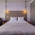 Island Boutique Hotel 3*