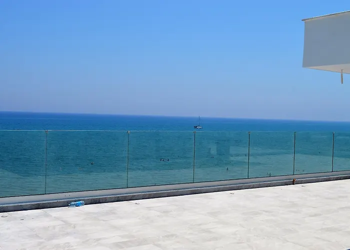 آيلاند البوتيكي فندق لارنكا