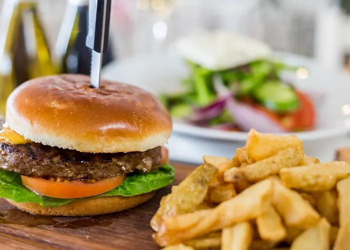 فندق آيلاند البوتيكي لارنكا